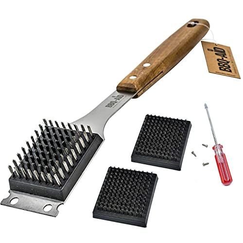 BBQ-Aid Grill Brush and Scraper With 2 Replacement Heads