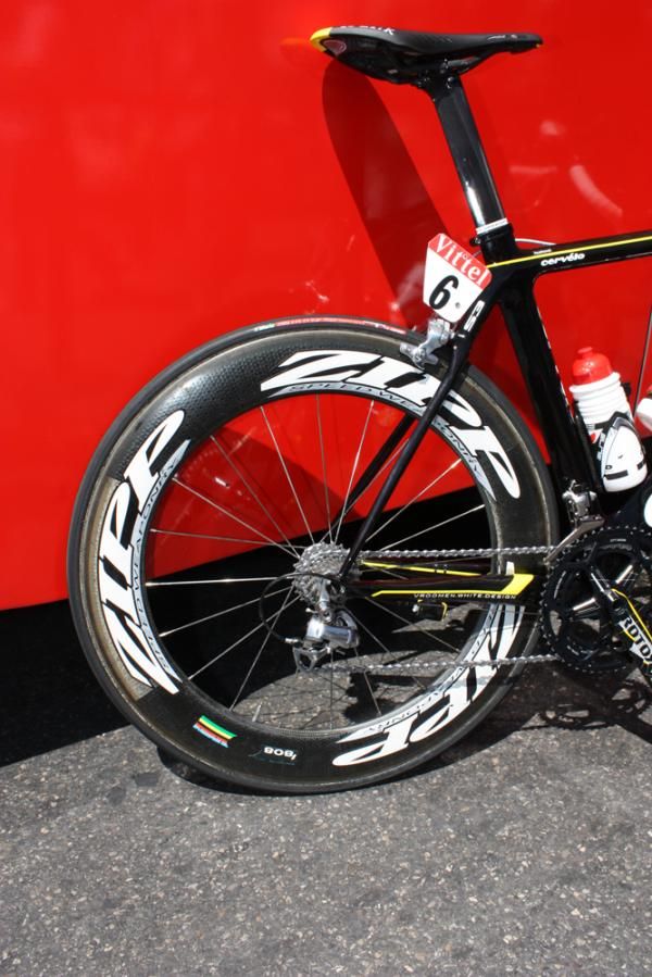 Chain stays have beefed up but the seat stays have slimmed down relative to the SLC-SL, adding comfort to the aerodynamic package.