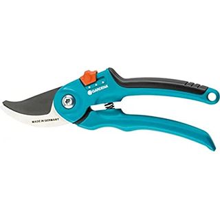 Gardena Garden Secateurs B/s-M: Stable Vine Shears With a Bypass Blade for Plants and Green Wood of Up to 22 Mm in Diameter, Sap Groove, Wire Cutter, Two-Step Handle Opening (8857-20)