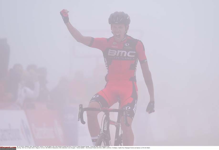 Alessandro de Marchi wins in the fog on stage 14 of the Vuelta a Espana