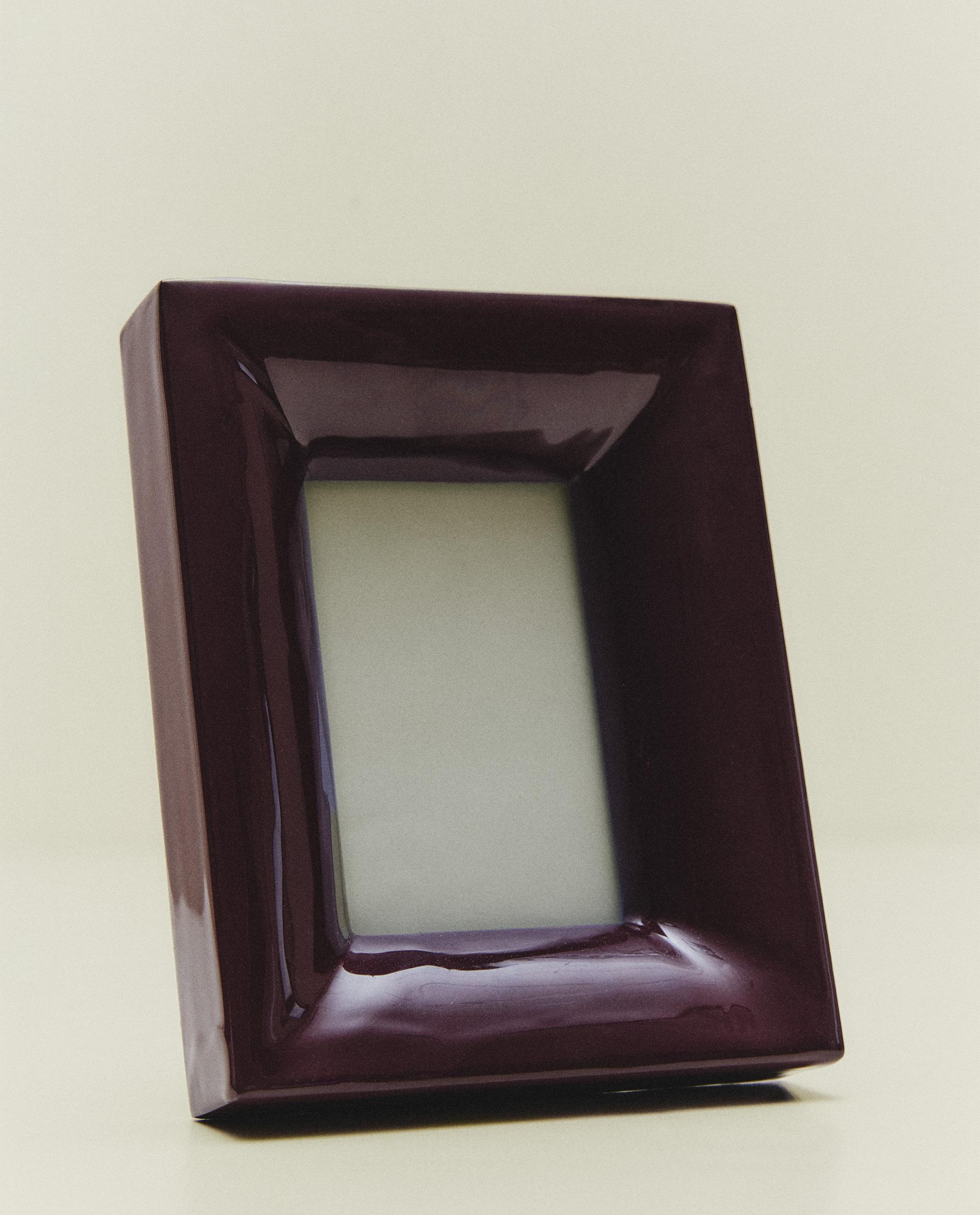 Shiny Wooden Picture Frame X Collagerie
