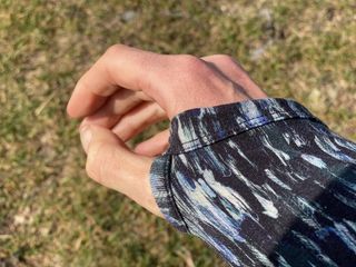 thumb loop on baselayer