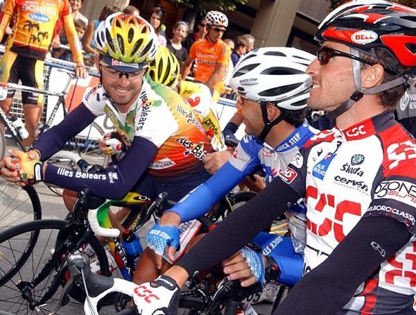 Paco Mancebo (Illes Balears) jokes at the start