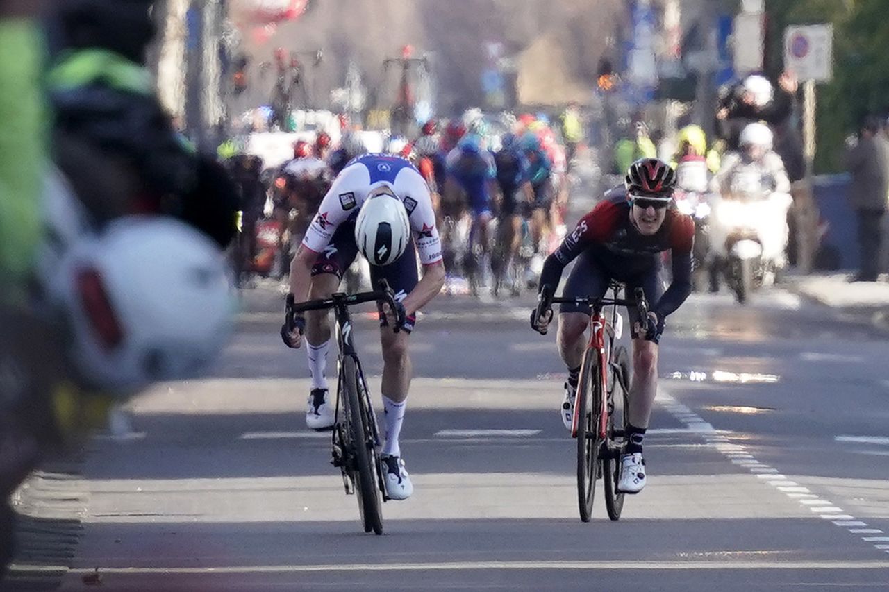 Settimana Internazionale Coppi e Bartali 2022 37th Edition 1st stage Riccione Riccione 1646 km 22032022 Mauro Schmid SUI QuickStep Alpha Vinyl Team Eddie Dunbar IRL INEOS Grenadiers photo Massimo FulgenziSprintCyclingAgency2022