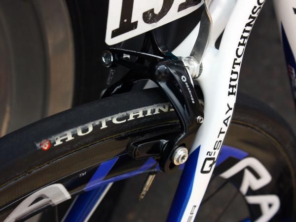 Voeckler's brakes are fitted with carbon-specific blocks.