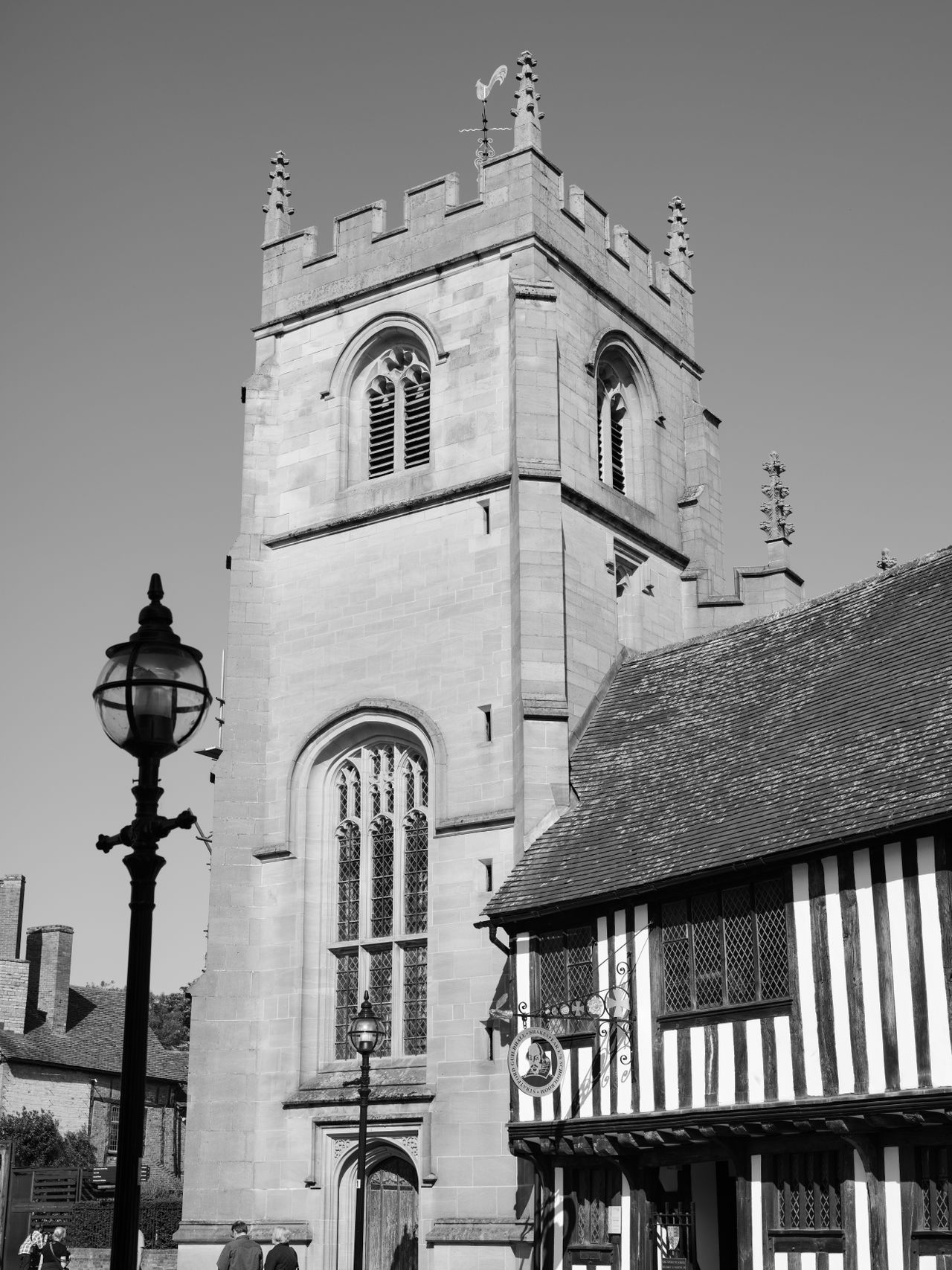 A photo of a church in black and white.