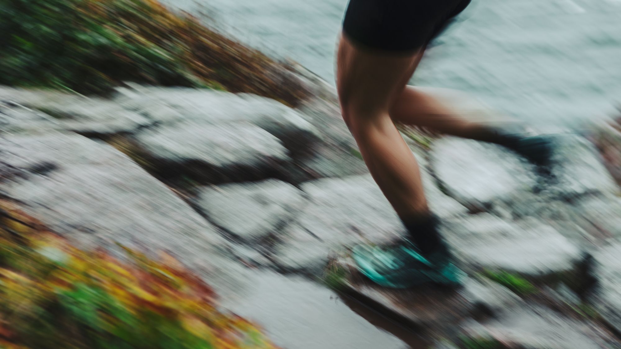 Trail running: on the beach and on the shore