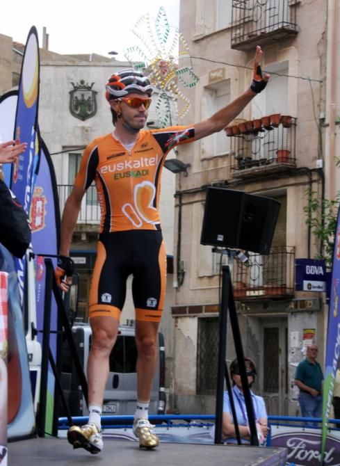 Samuel S&aacute;nchez salutes - Heil Samu!