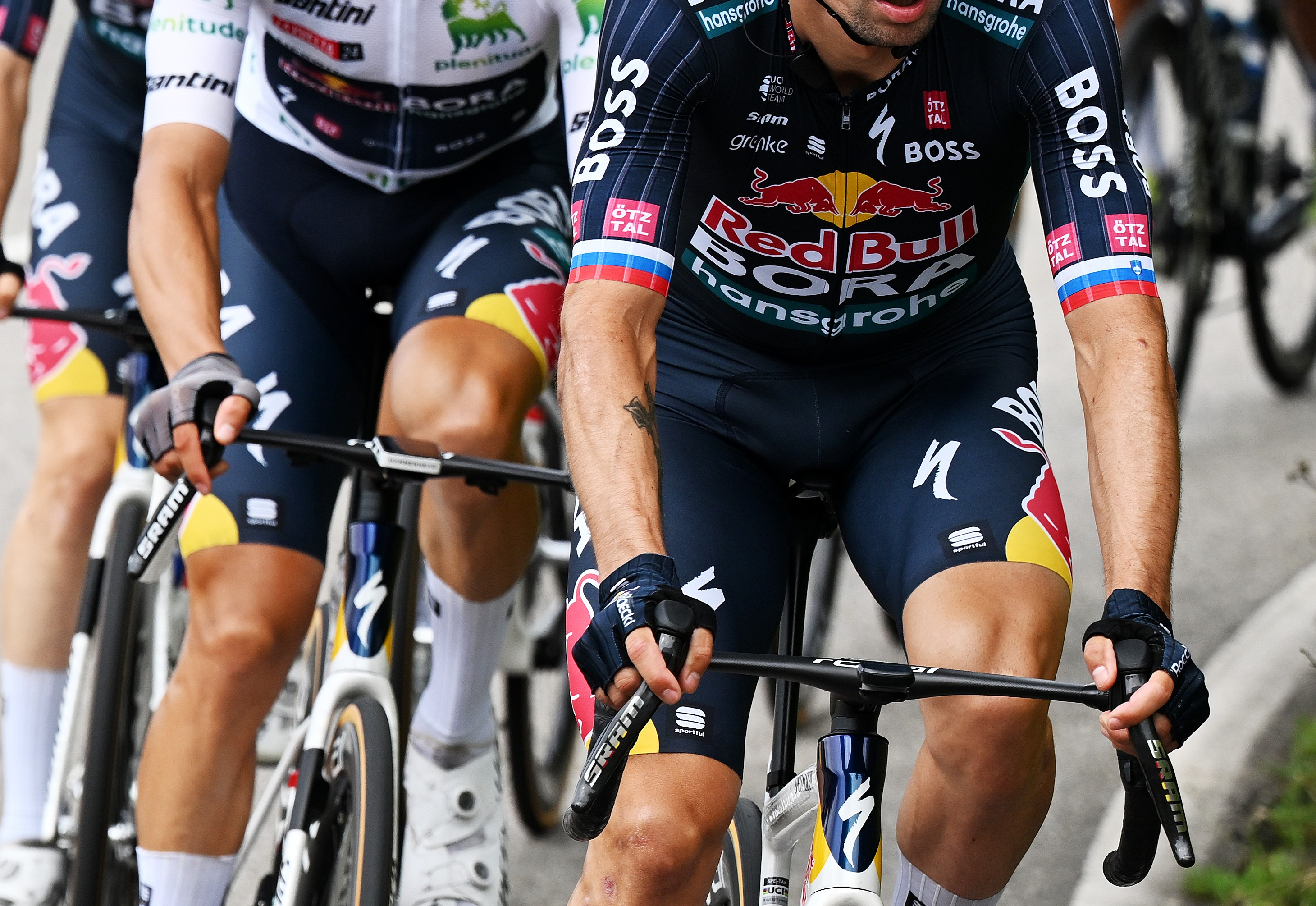 Primoz Roglic racing at the Tour of Spain