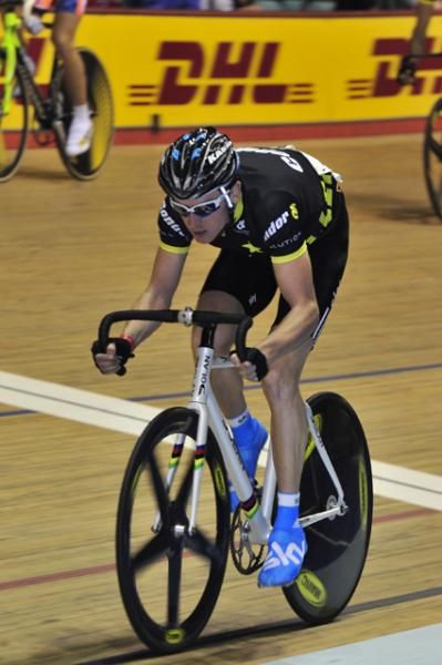 Geraint Thomas on the move in the scratch race.