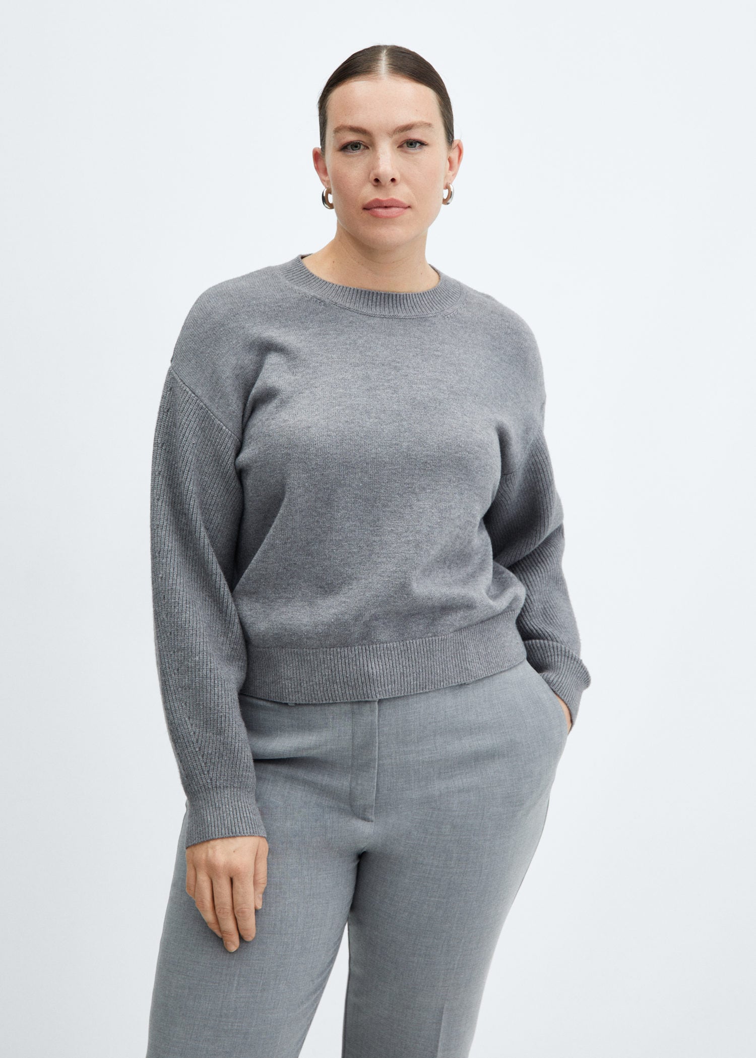Round-Neck Knitted Sweater  -  Women