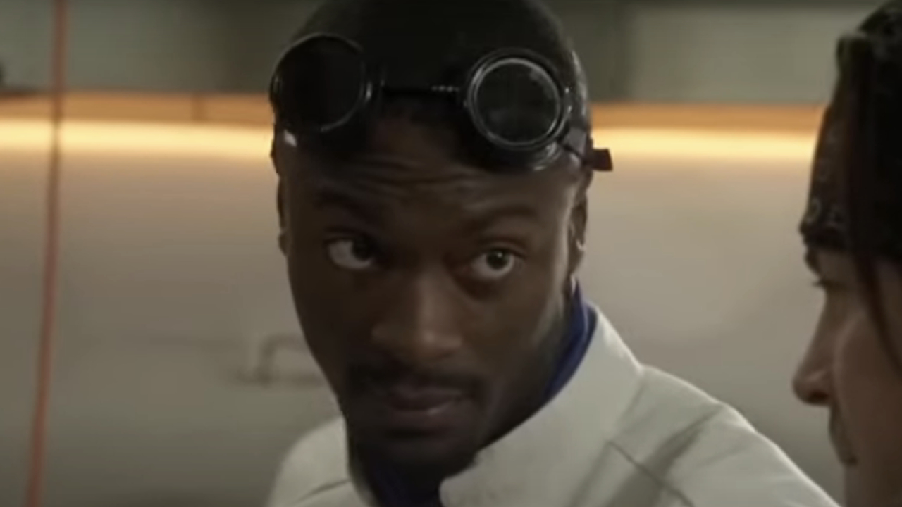 Aldis Hodge as Alec Hardison wearing goggles on Leverage