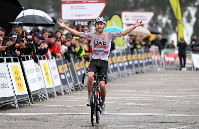 Tadej Pogacar trionfa a Vallter alla Volta a Catalunya 2024 (Photo: Getty Images)