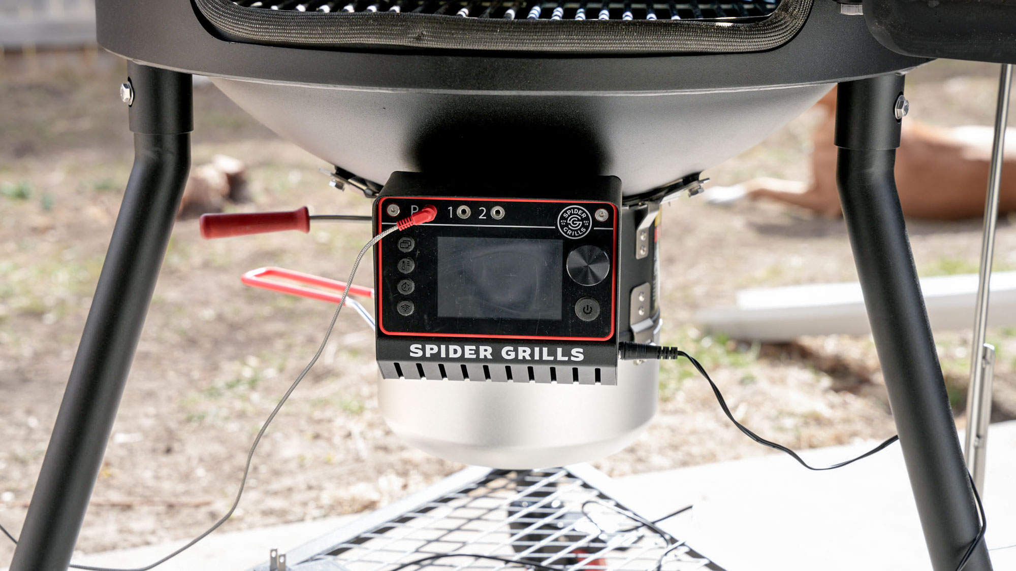 Spider Grills Huntsman being tested in a back yard