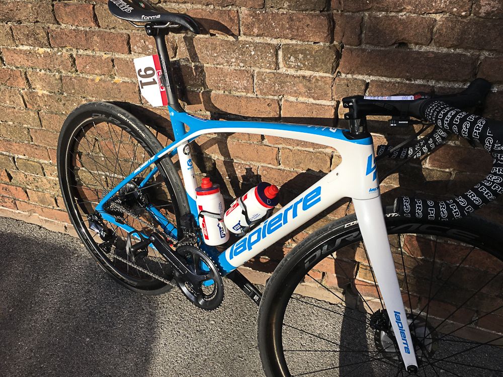 Shara Gillow&rsquo;s Lapierre warms in the morning sun before the start