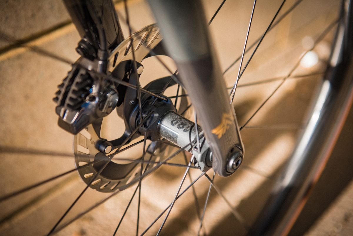 Argonaut RM3 - close up and side-on bike photos