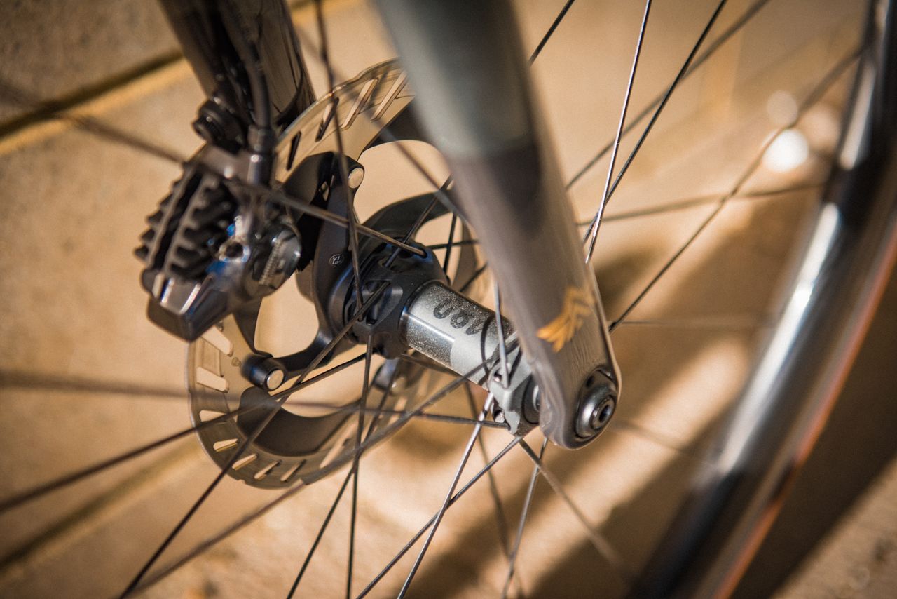 Argonaut RM3 - close up and side-on bike photos