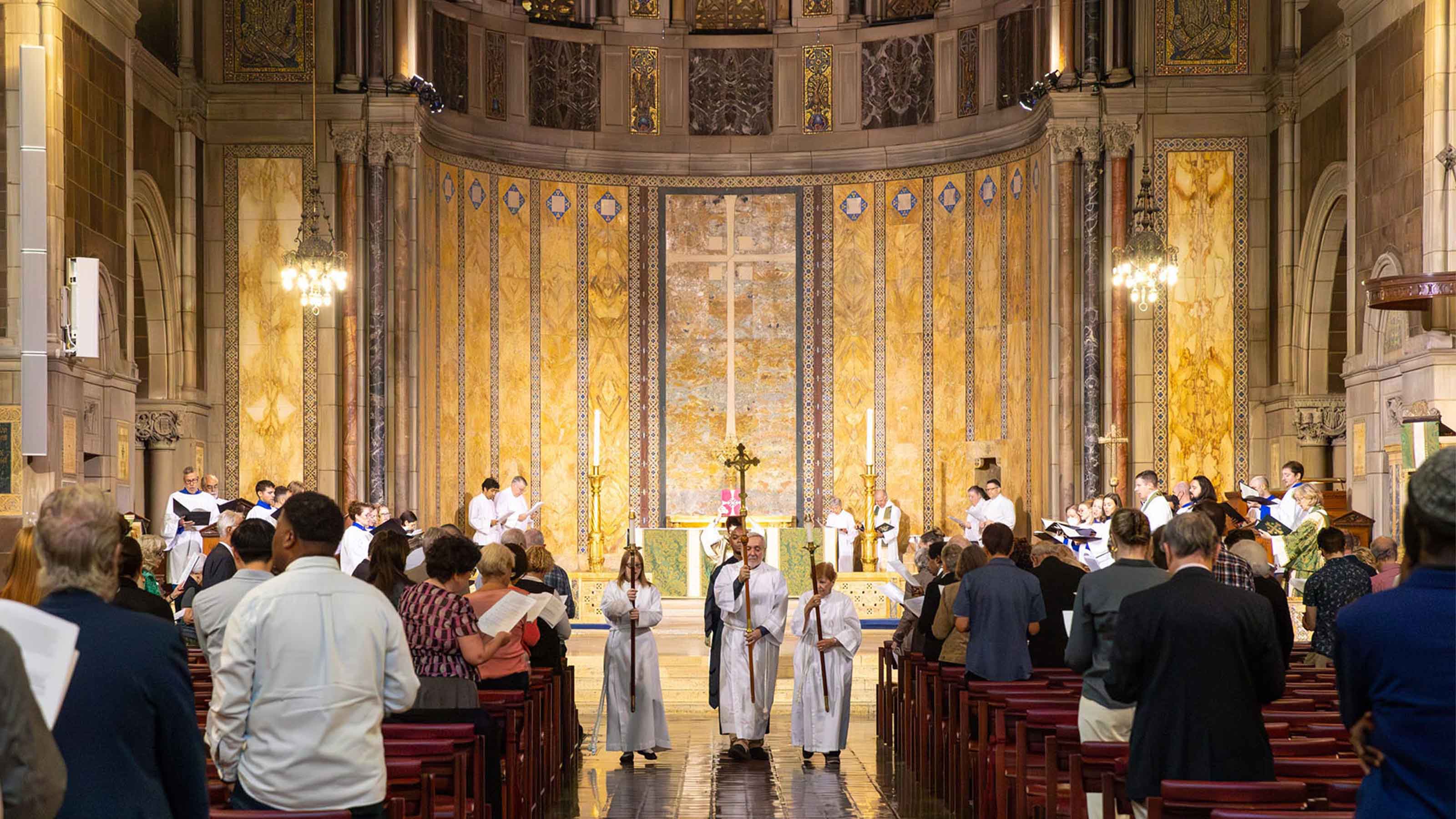 St. Bartholomew&amp;rsquo;s Church interior during service