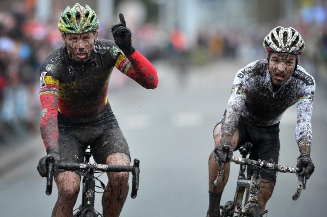 Belgian champion Sven Nys outsprints world champion Niels Albert at the 2012 edition of the Versluys Ereprijs Paul Herygers in Bredene, Belgium