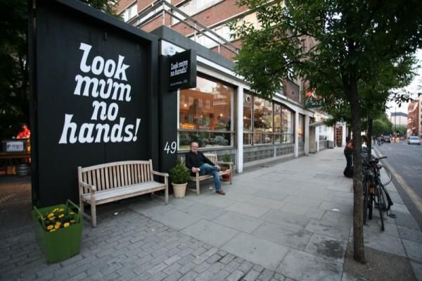 Look Mum No Hands! is London&rsquo;s first and foremost cycling-themed bar and caf&eacute;.