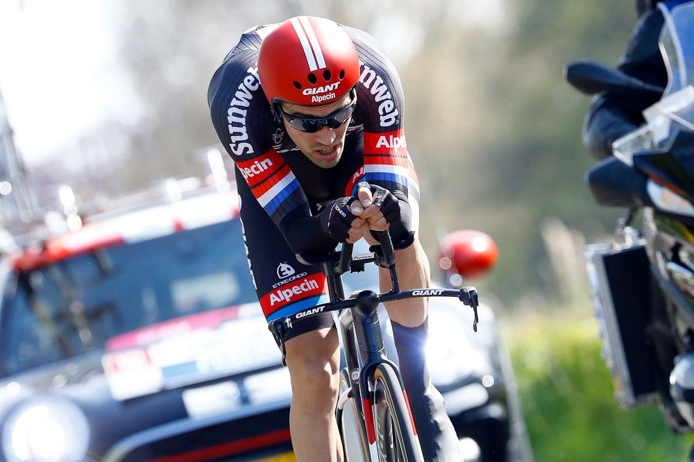 Tom Dumoulin on his way to winning the opening stage of the 2016 Giro d'Italia