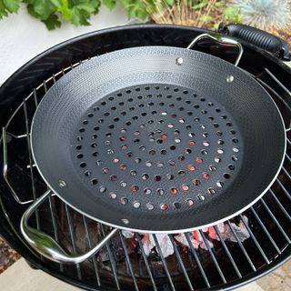 Testing the Hexclad BBQ pan at home