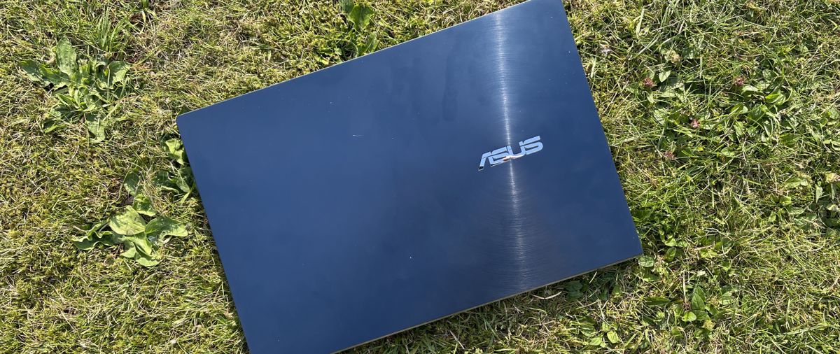 Asus ZenBook Duo (UX482)