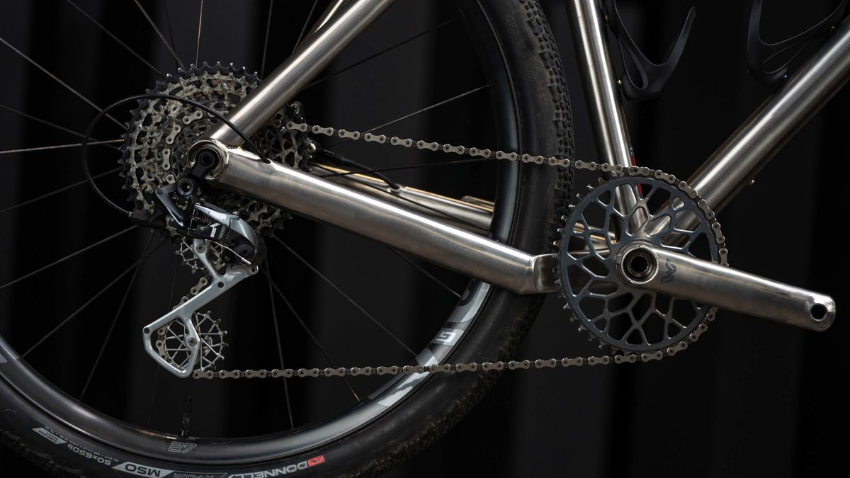 Enve Builders Roundup 2022 - Weis Hammer Gravel Ti