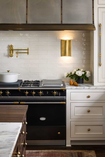 5 Metallic Finish Trends Designers Want You to Know About | Livingetc