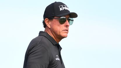 Mickelson On Woods Car Crash