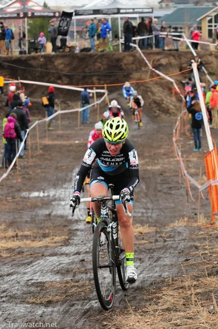 Caroline Mani (Raleigh Clement) opening a gap to the fourth place rider