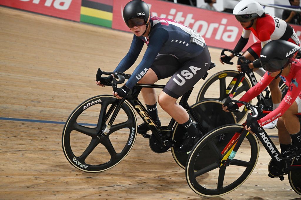 Jen Valente in action in the women&#039;s Omnium