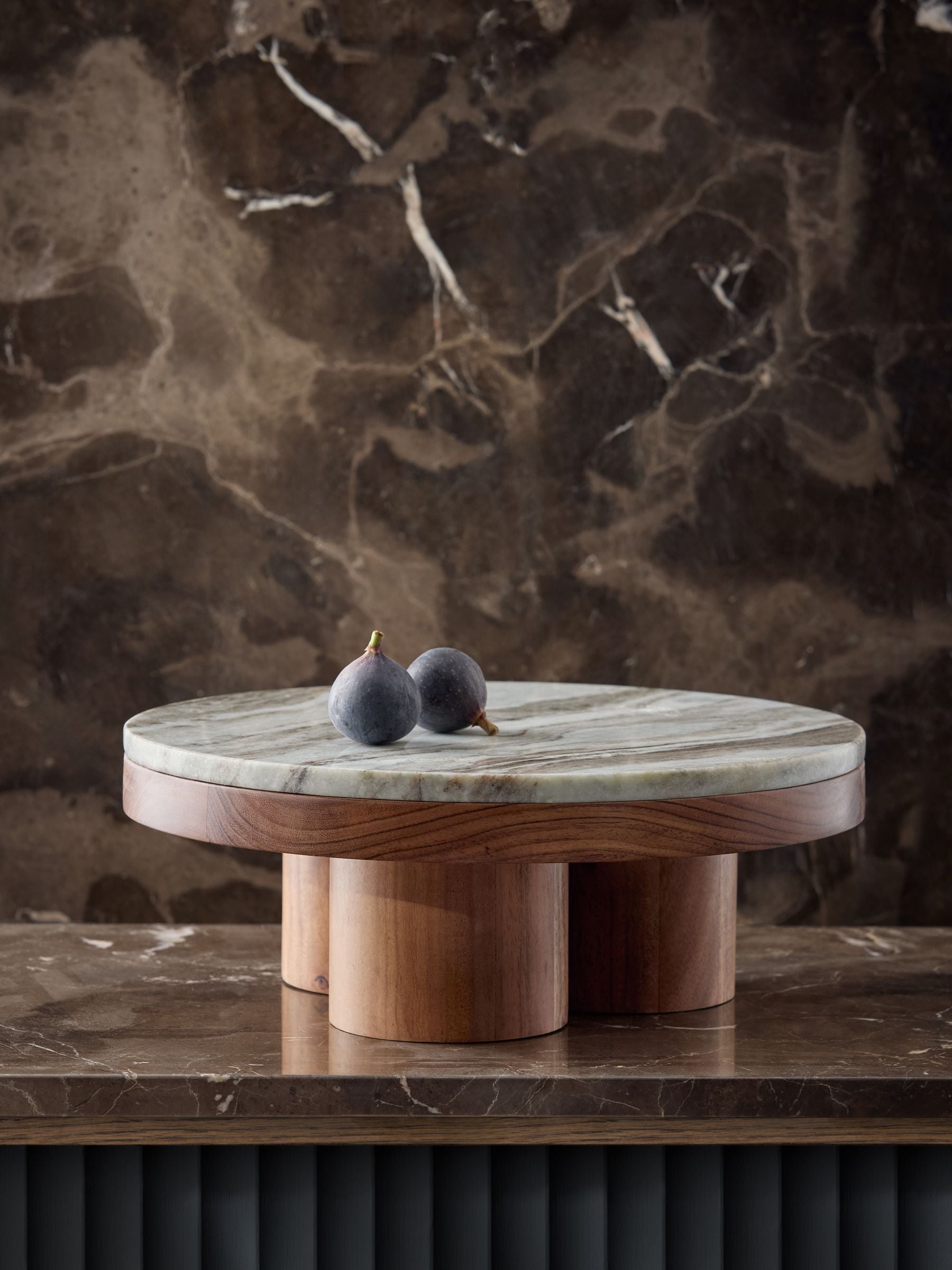Natural N. Premium Marble and Wood Pedestal Serving Board
