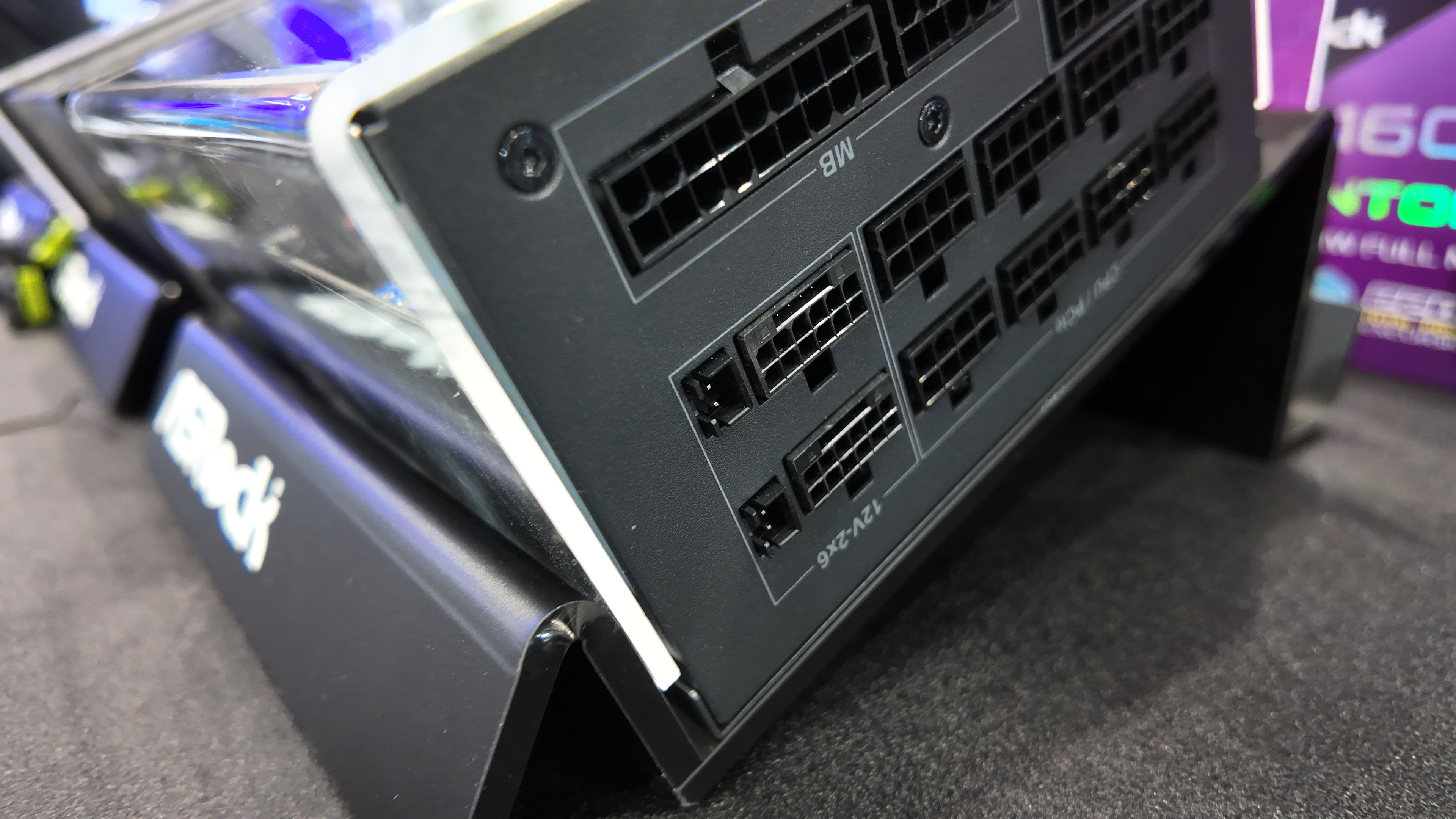 ASRock power supply with 12V-2x6 power cable that has a thermal sensor