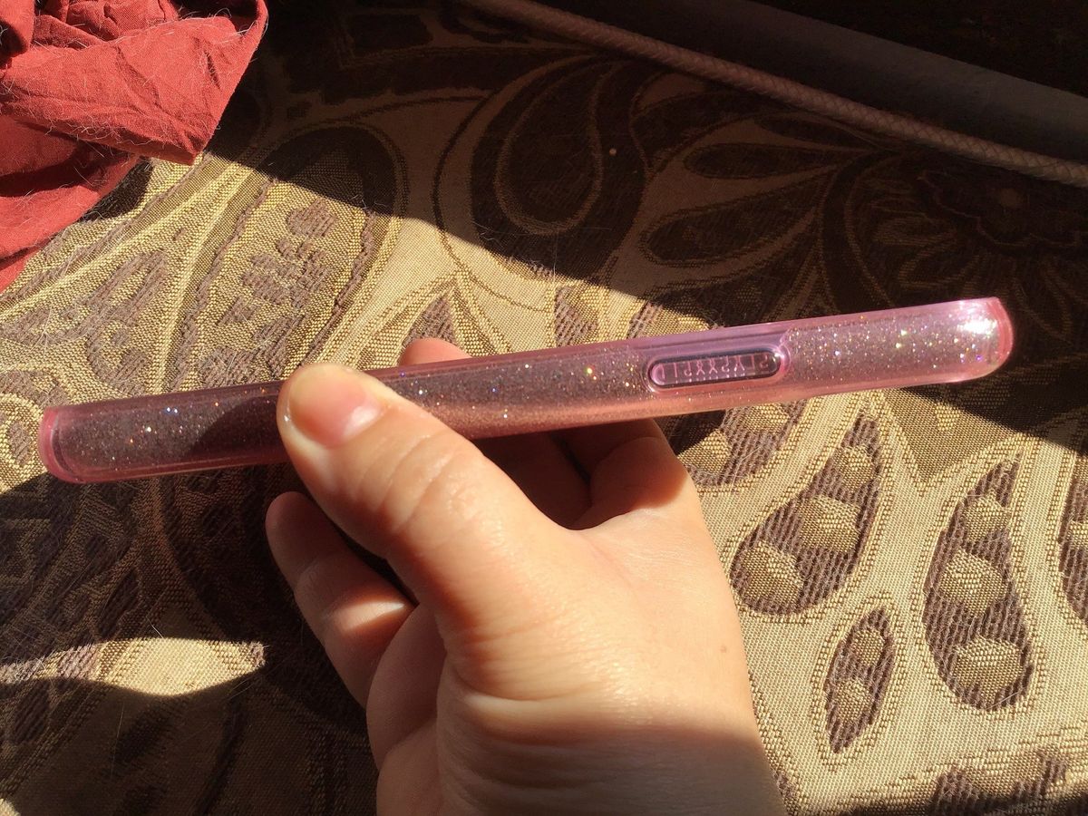 Speck Presidio Clear + Glitter side button