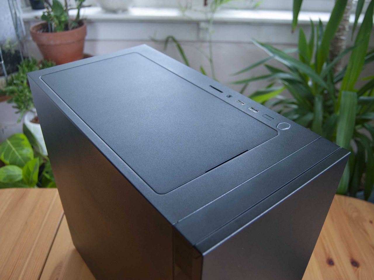 Cooler Master Silencio S400 Review