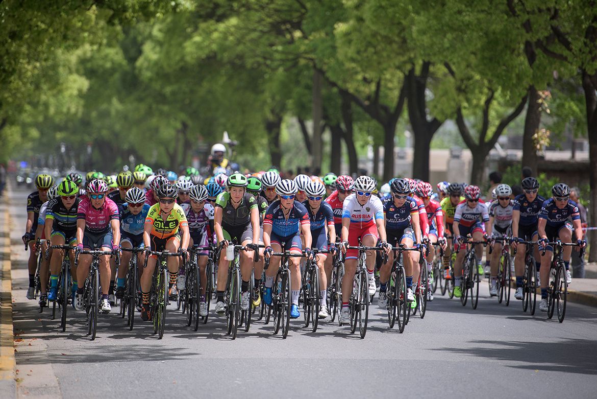 The bunch at the Tour of Chongming Island