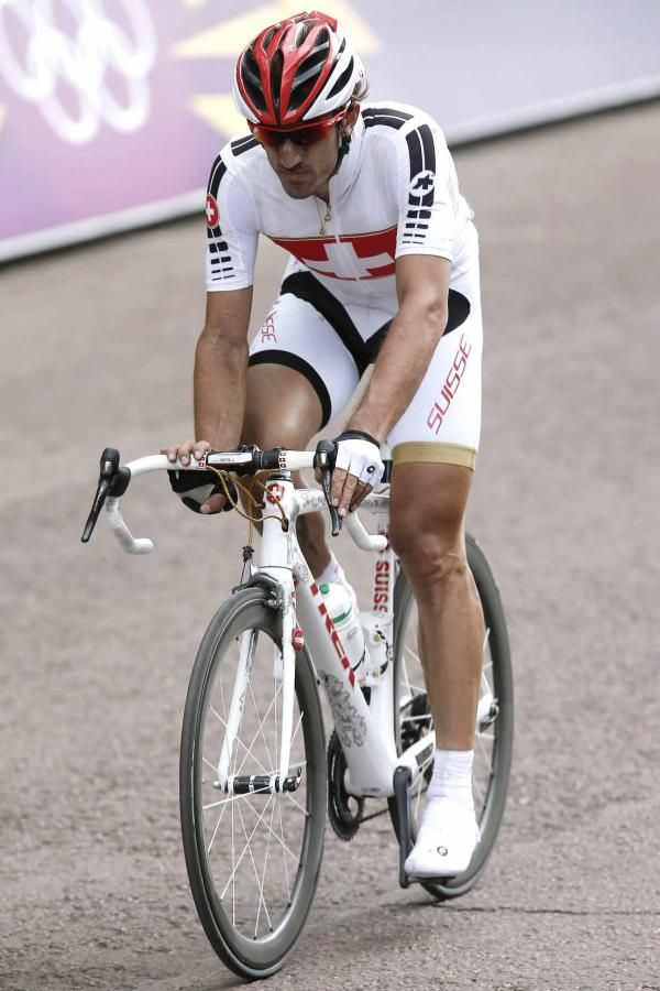 Fabian Cancellara's challenge was ended by a crash.