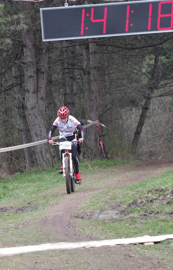 The best local rider, Elisei Miron (Team Maros Sport) finishes the race in 17th position.