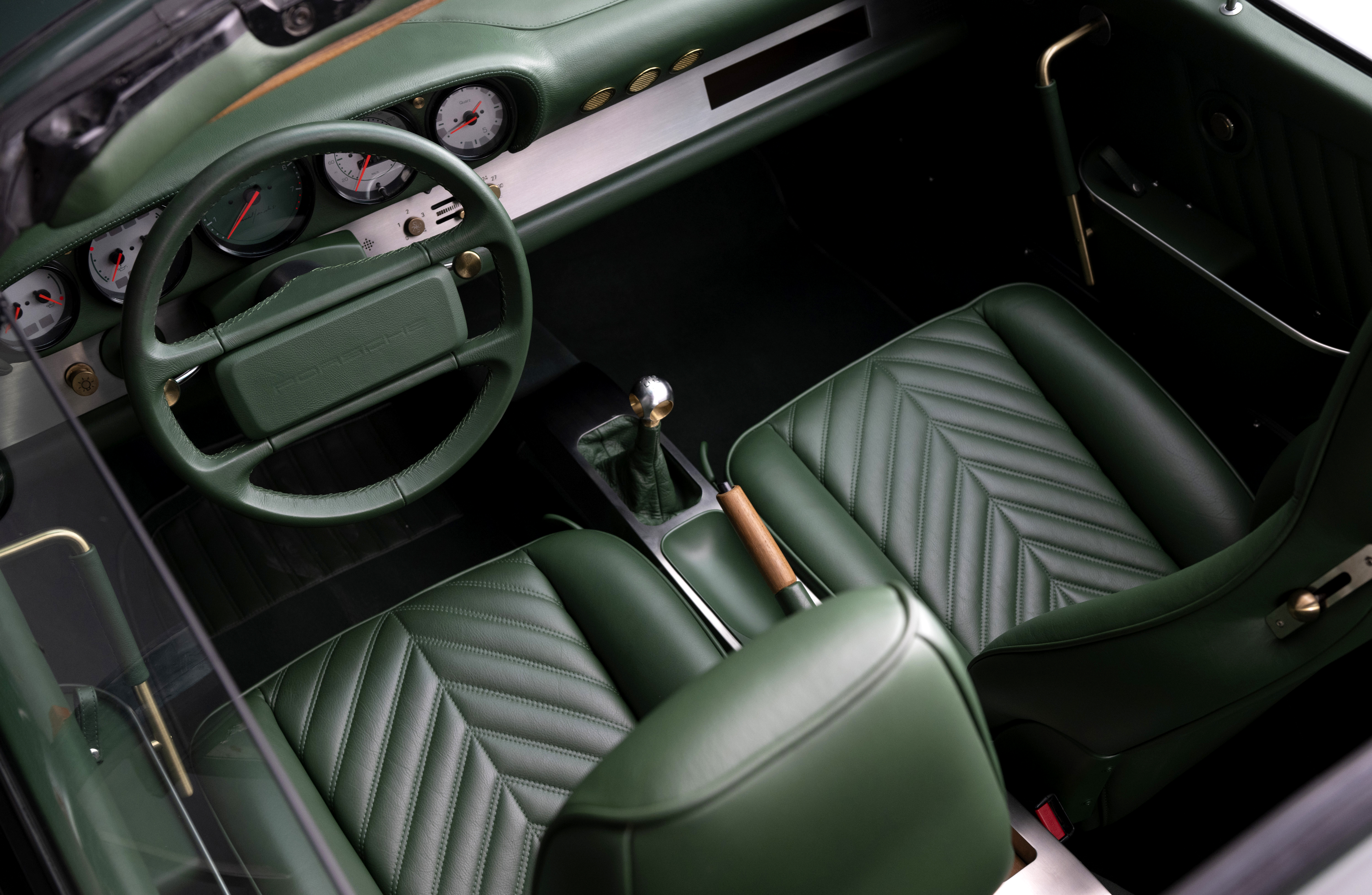 Green Porsche targa designed by david/nicolas