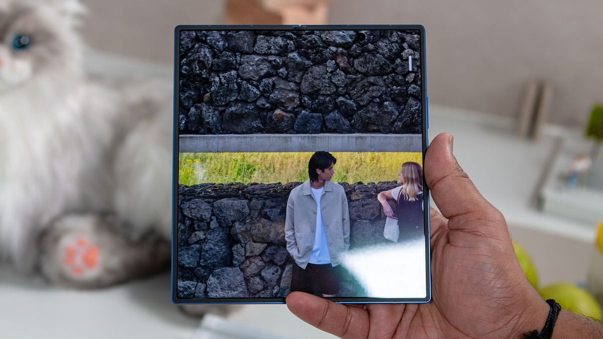 Samsung Galaxy Z Fold 7 pictures hands-on
