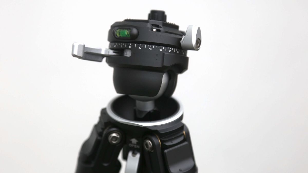 ulanzi f38 video travel tripod