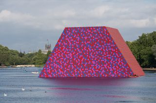 The London Mastaba, 2016-18, by Christo and Jeanne-Claude, floating on The Serpentine