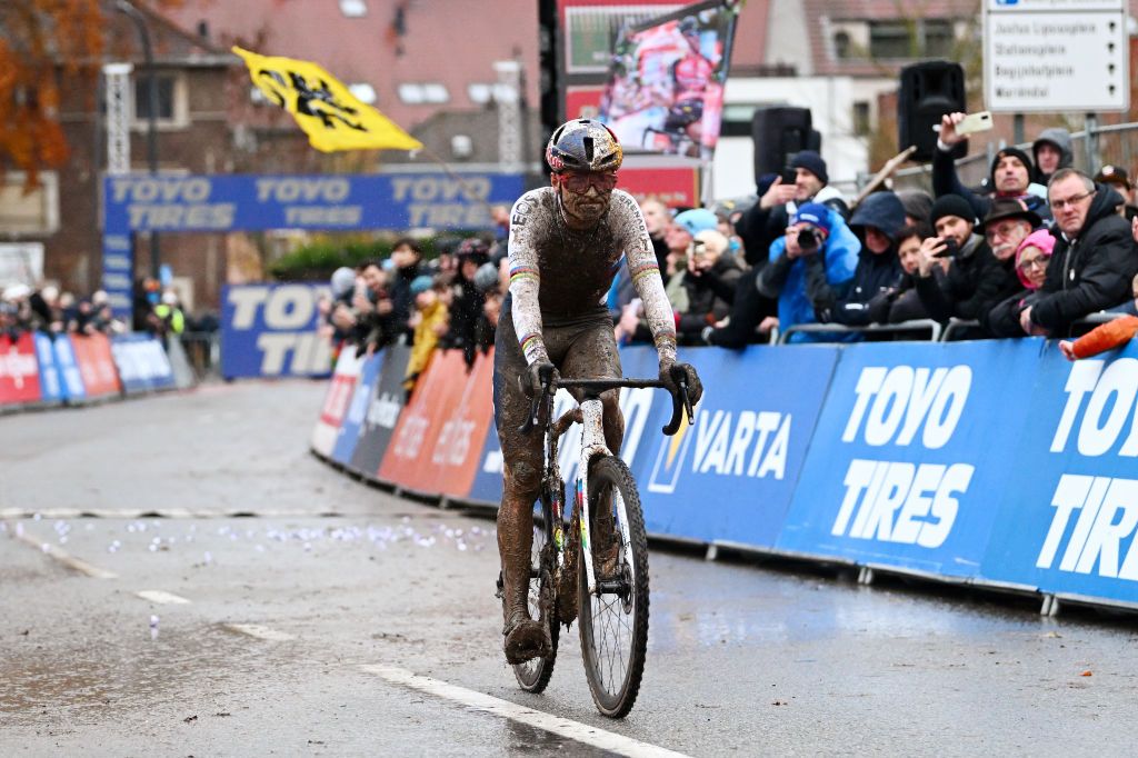 OVERIJSE BELGIUM NOVEMBER 20 Thomas Pidcock of United Kingdom and Team INEOS Grenadiers crosses the finish line during the 62nd UCI Cyclocross World Cup Druivencross Overijse 2022 Mens Elite CXWorldCup Overijse Cyclocross on November 20 2022 in Overijse Belgium Photo by Luc ClaessenGetty Images