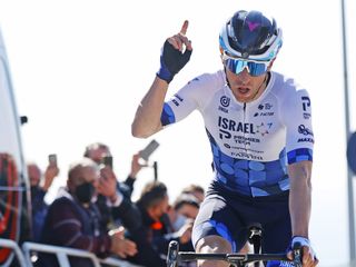 Stage 2 - Michael Woods wins Gran Camiño stage 2 on steep finish