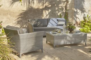 how to clean outdoor furniture: rattan