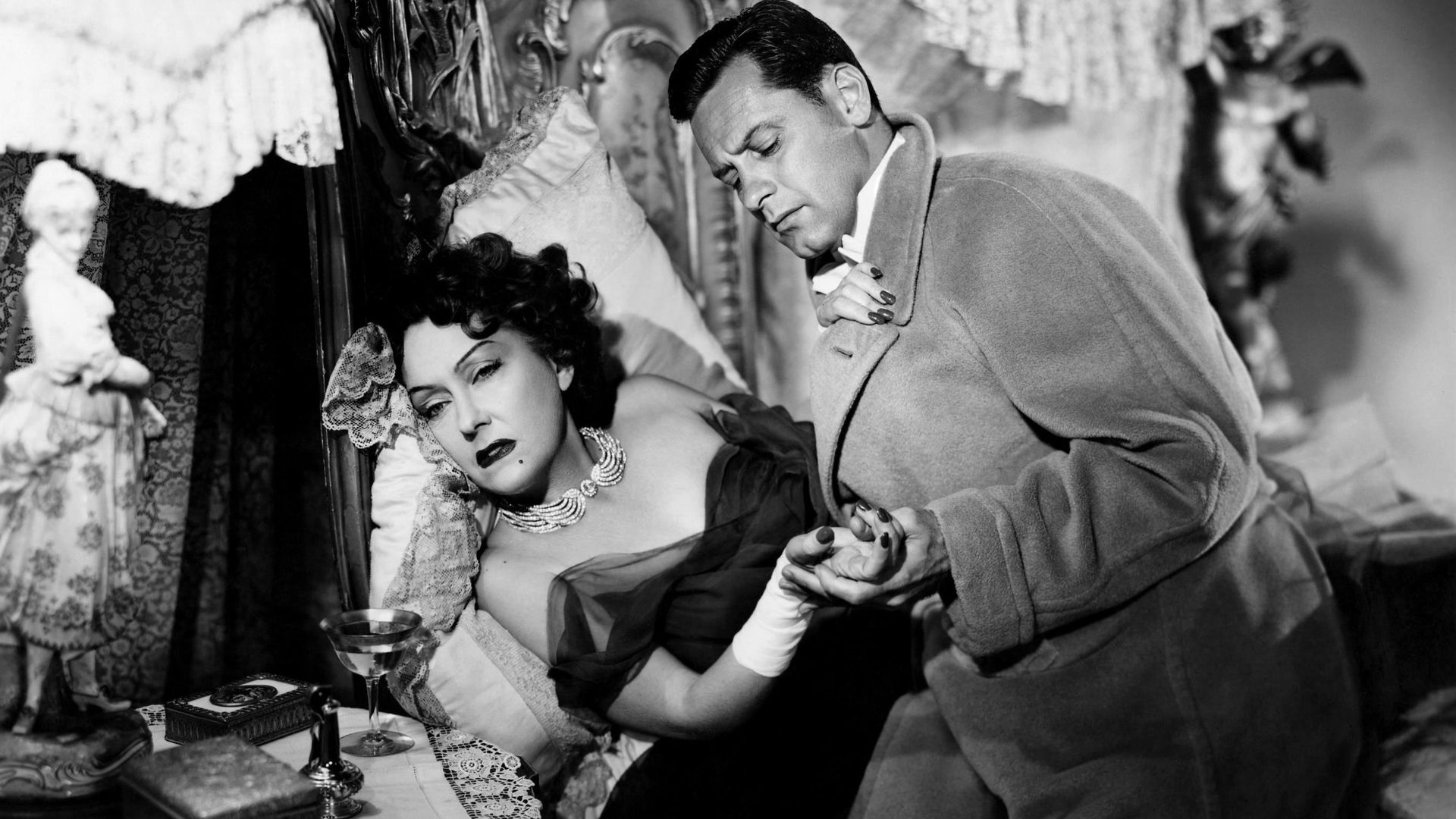 Gloria Swanson and William Holden in Sunset Boulevard