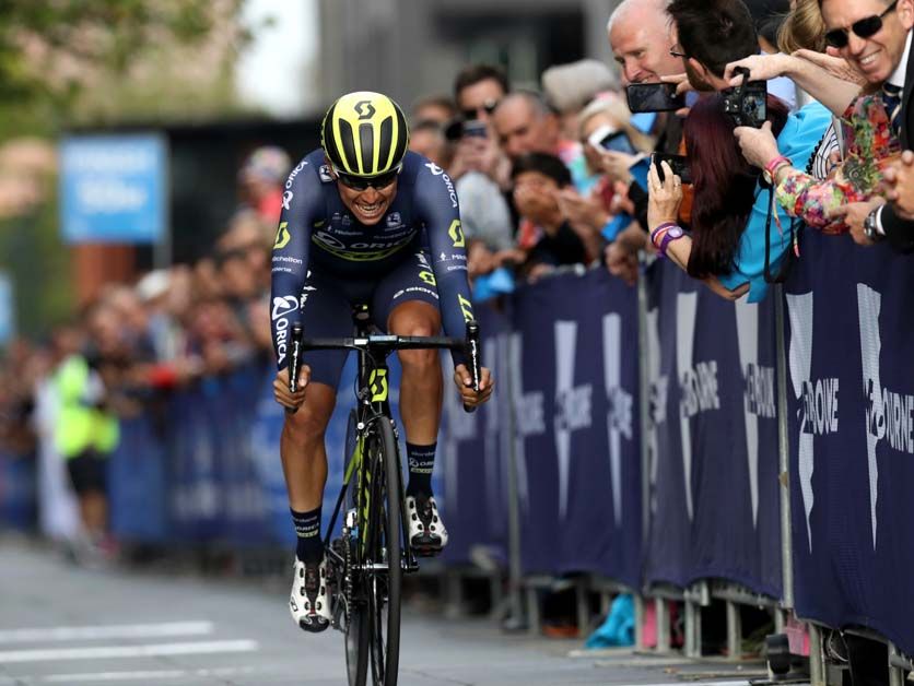 Esteban Chaves digs deep