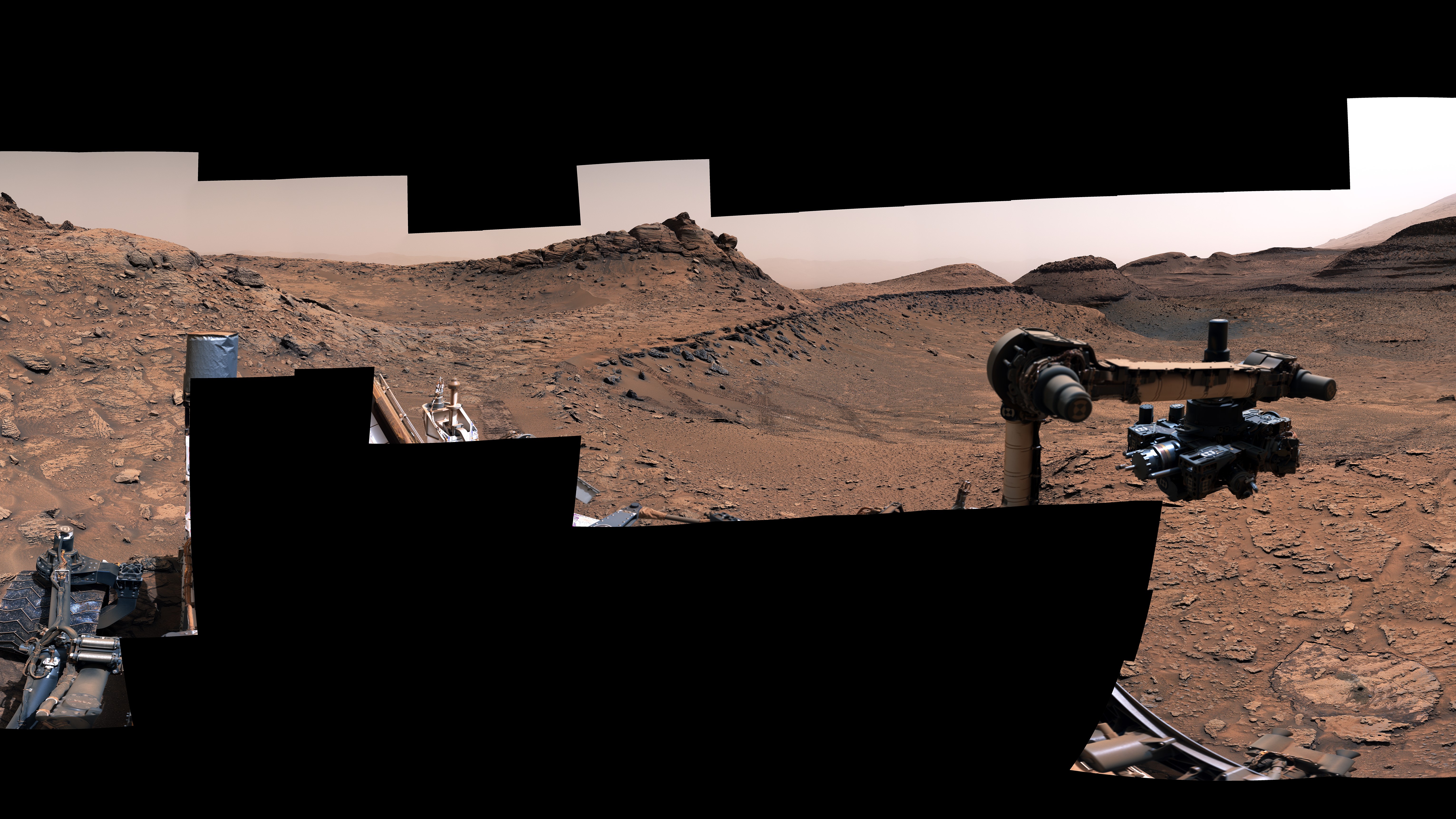 Le rover de la NASA prend des photos d’anciennes «vagues» creusées dans la montagne de Mars