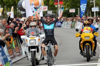 Alex Dowsett wins Tour du Poitou Charentes stage five